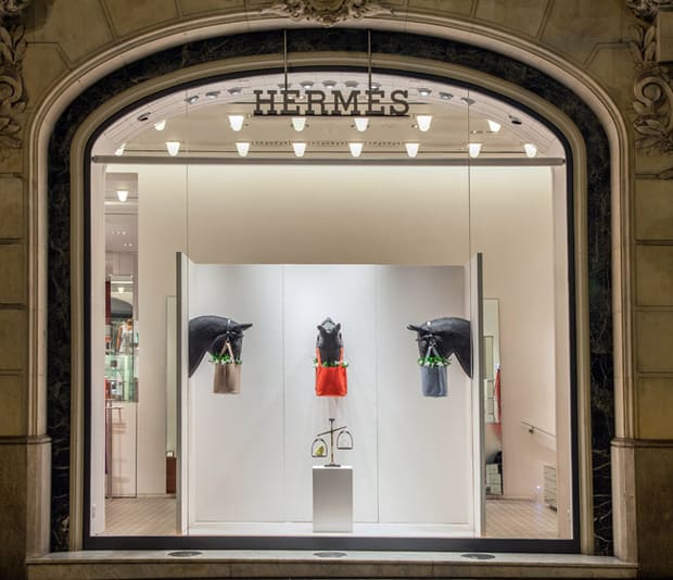 Prachtige etalage van Hermes